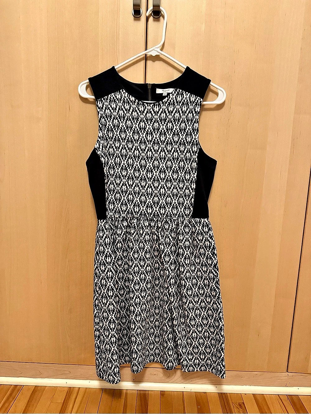 Madewell Geometric Mini Dress in Black & White Size Medium